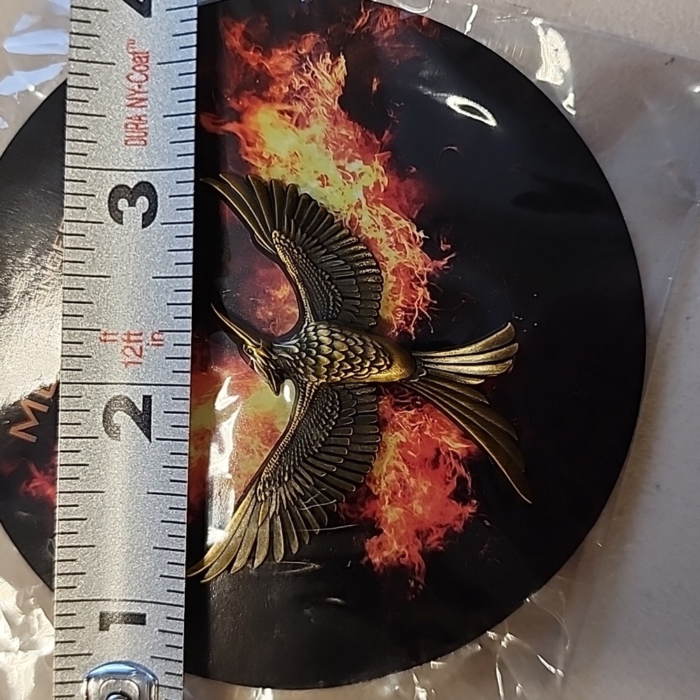 Mockingjay Collectors Pin - Picture 4 of 4